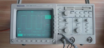 TDS360 200MHz示波器